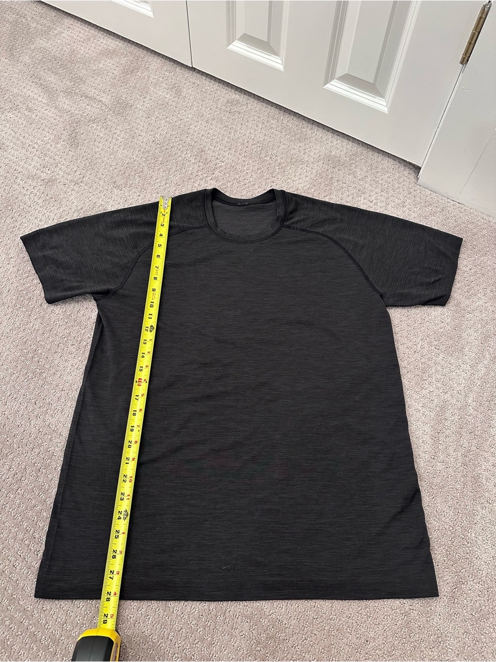 Lululemon Men’s Metal Vent Tech Short Sleeve Shirt Black Athletic - Picture 5 of 7